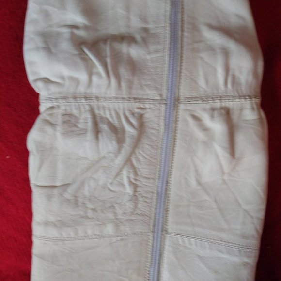 Basconi Cream Leather Stiletto Boots, SZ. 37 (6.5) - Picture 5 of 13